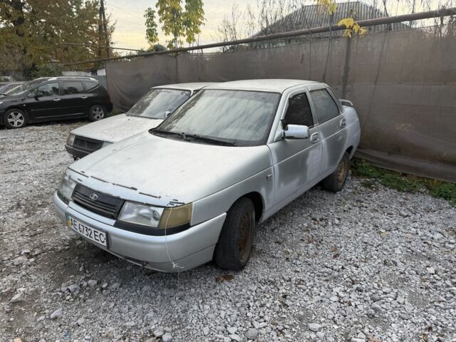 Серый ВАЗ 2110, объемом двигателя 1.5 л и пробегом 200 тыс. км за 648 $, фото 1 на Automoto.ua