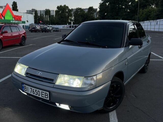 Сірий ВАЗ 2110, об'ємом двигуна 1.5 л та пробігом 180 тис. км за 2500 $, фото 1 на Automoto.ua