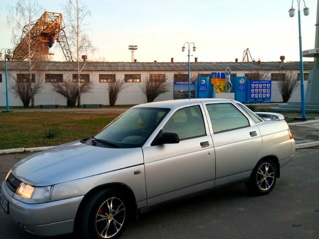Серый ВАЗ 2110, объемом двигателя 1.5 л и пробегом 161 тыс. км за 2300 $, фото 1 на Automoto.ua