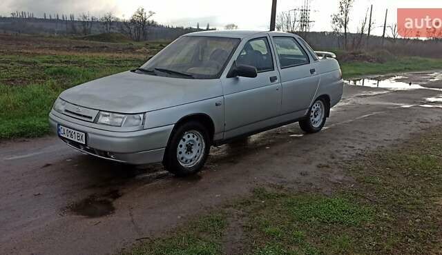 Сірий ВАЗ 2110, об'ємом двигуна 1.5 л та пробігом 180 тис. км за 2100 $, фото 1 на Automoto.ua