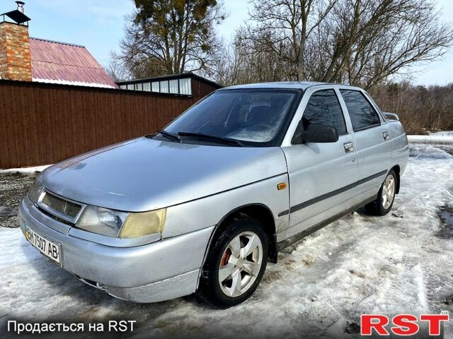 Серый ВАЗ 2110, объемом двигателя 1.5 л и пробегом 185 тыс. км за 1450 $, фото 1 на Automoto.ua