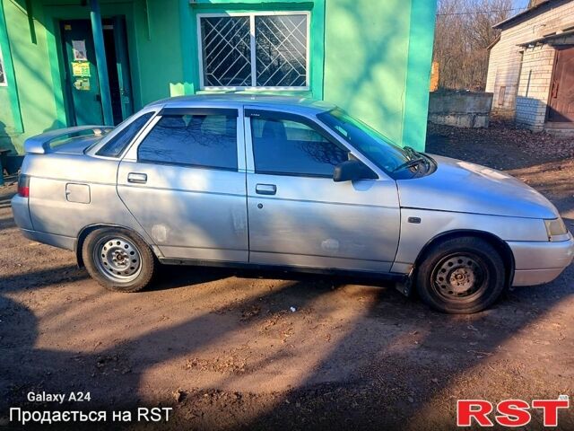 Серый ВАЗ 2110, объемом двигателя 15 л и пробегом 300 тыс. км за 1000 $, фото 1 на Automoto.ua