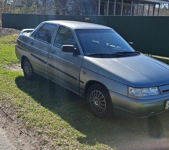 Серый ВАЗ 2110, объемом двигателя 1.5 л и пробегом 219 тыс. км за 1400 $, фото 1 на Automoto.ua