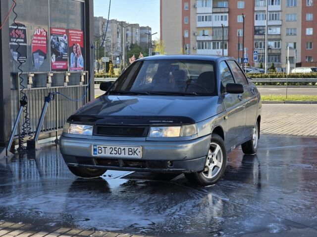 Серый ВАЗ 2110, объемом двигателя 1.5 л и пробегом 353 тыс. км за 950 $, фото 1 на Automoto.ua