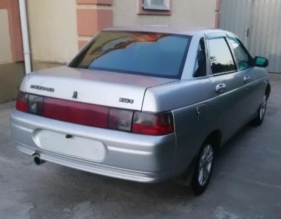 Серый ВАЗ 2110, объемом двигателя 1.6 л и пробегом 176 тыс. км за 2000 $, фото 1 на Automoto.ua