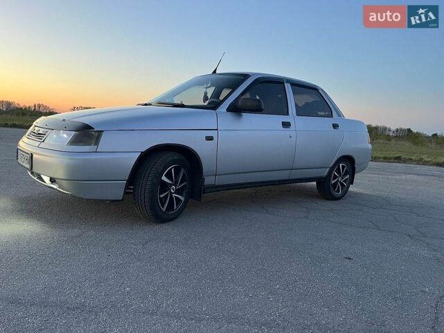 Сірий ВАЗ 2110, об'ємом двигуна 1.6 л та пробігом 179 тис. км за 2500 $, фото 1 на Automoto.ua