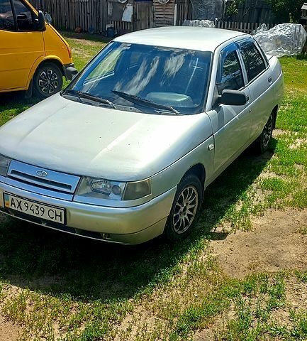 Серый ВАЗ 2110, объемом двигателя 1.6 л и пробегом 200 тыс. км за 1800 $, фото 1 на Automoto.ua