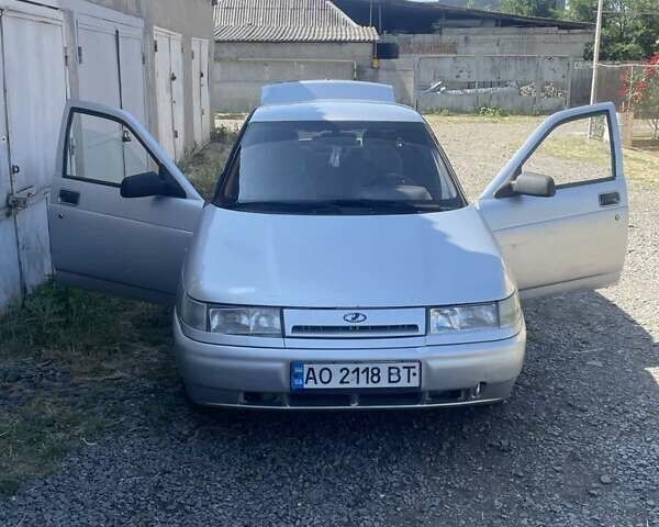 Серый ВАЗ 2110, объемом двигателя 1.6 л и пробегом 304 тыс. км за 1400 $, фото 1 на Automoto.ua