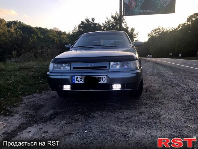 Сірий ВАЗ 2110, об'ємом двигуна 1.6 л та пробігом 269 тис. км за 2000 $, фото 1 на Automoto.ua