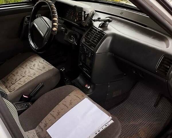 ВАЗ 2110 2005 у Мерефа на Automoto.ua Сірий ВАЗ 2110, об'ємом двигуна 1.6 л та пробігом 202 тис. км за 1800 $, фото 1 на Automoto.ua