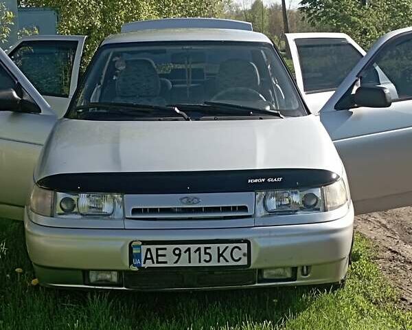 Серый ВАЗ 2110, объемом двигателя 1.6 л и пробегом 223 тыс. км за 1950 $, фото 1 на Automoto.ua