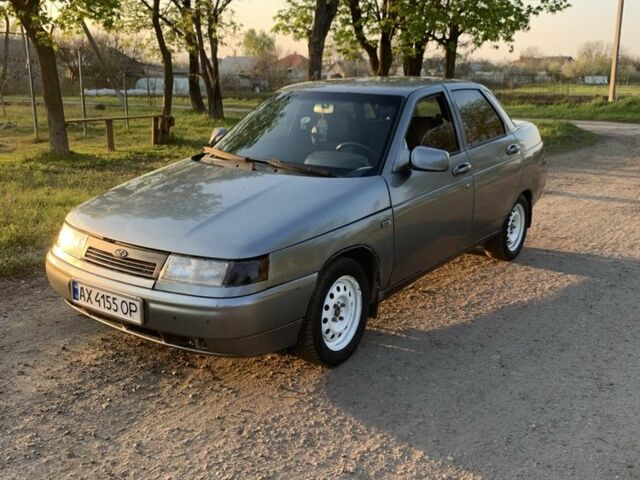 Серый ВАЗ 2110, объемом двигателя 1.6 л и пробегом 325 тыс. км за 1200 $, фото 1 на Automoto.ua