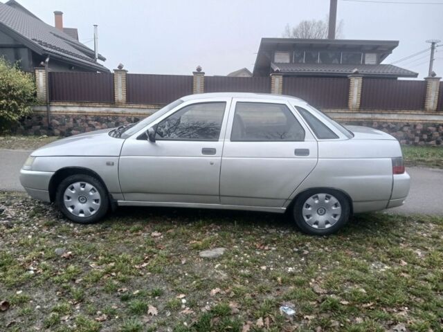 Серый ВАЗ 2110, объемом двигателя 1.6 л и пробегом 113 тыс. км за 2000 $, фото 1 на Automoto.ua