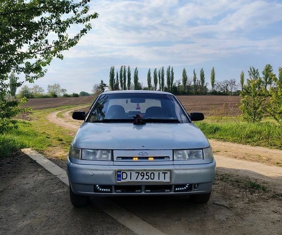 Серый ВАЗ 2110, объемом двигателя 1.6 л и пробегом 366 тыс. км за 1999 $, фото 1 на Automoto.ua