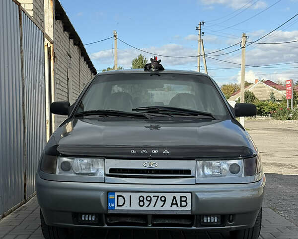 Серый ВАЗ 2110, объемом двигателя 1.6 л и пробегом 245 тыс. км за 2000 $, фото 1 на Automoto.ua
