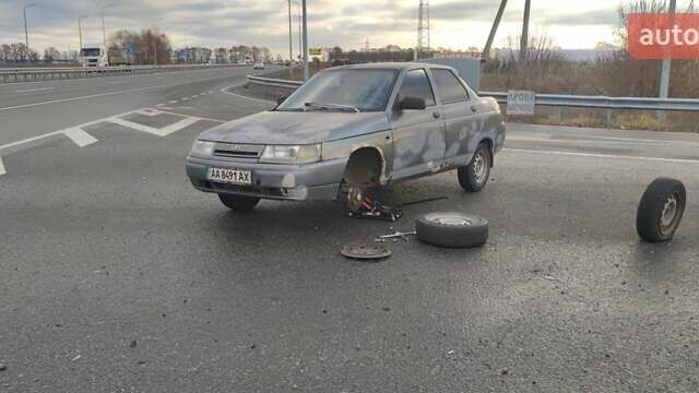 Серый ВАЗ 2110, объемом двигателя 1.6 л и пробегом 202 тыс. км за 1750 $, фото 1 на Automoto.ua