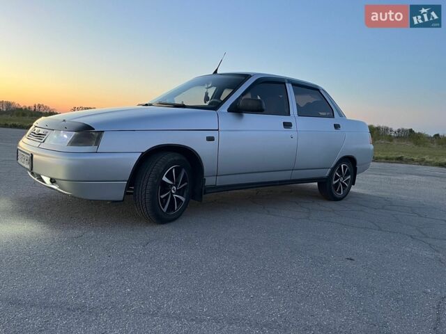 Сірий ВАЗ 2110, об'ємом двигуна 1.6 л та пробігом 179 тис. км за 2300 $, фото 1 на Automoto.ua