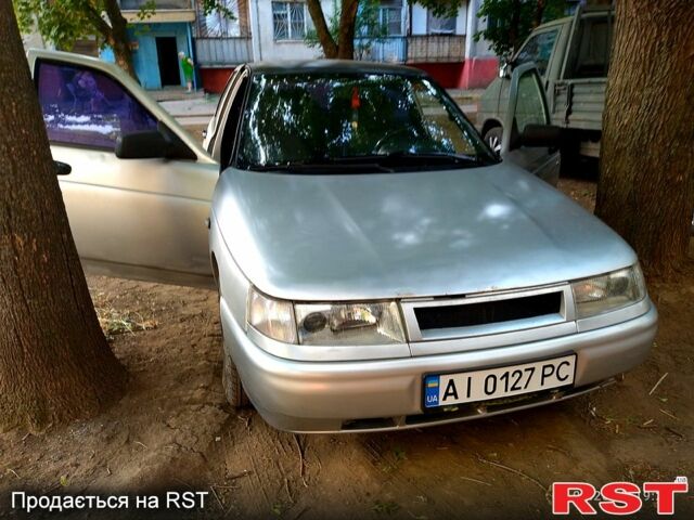 Серый ВАЗ 2110, объемом двигателя 1.6 л и пробегом 250 тыс. км за 950 $, фото 1 на Automoto.ua