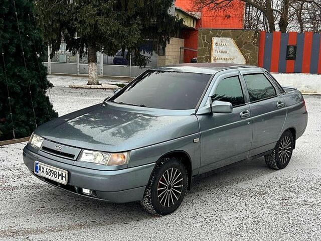 Сірий ВАЗ 2110, об'ємом двигуна 1.6 л та пробігом 250 тис. км за 2499 $, фото 1 на Automoto.ua