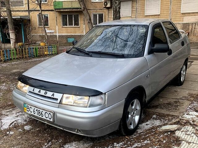 Серый ВАЗ 2110, объемом двигателя 1.6 л и пробегом 250 тыс. км за 1600 $, фото 1 на Automoto.ua