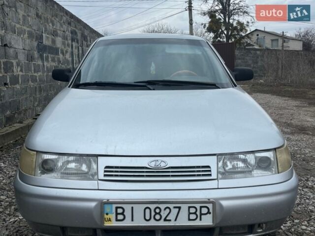 Серый ВАЗ 2110, объемом двигателя 1.6 л и пробегом 330 тыс. км за 2000 $, фото 1 на Automoto.ua