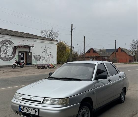 Серый ВАЗ 2110, объемом двигателя 1.6 л и пробегом 200 тыс. км за 1600 $, фото 1 на Automoto.ua