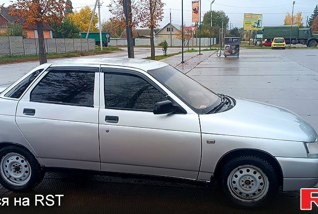 Серый ВАЗ 2110, объемом двигателя 1.6 л и пробегом 190 тыс. км за 1800 $, фото 1 на Automoto.ua