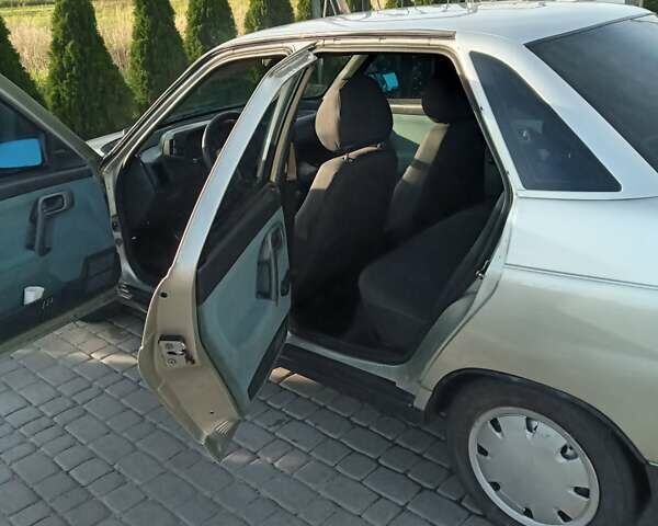 Сірий ВАЗ 2110, об'ємом двигуна 1.6 л та пробігом 257 тис. км за 2400 $, фото 1 на Automoto.ua