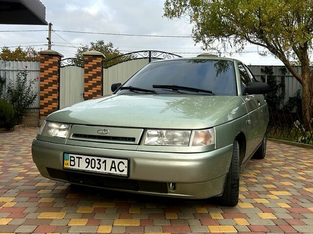 Серый ВАЗ 2110, объемом двигателя 1.6 л и пробегом 77 тыс. км за 3500 $, фото 1 на Automoto.ua