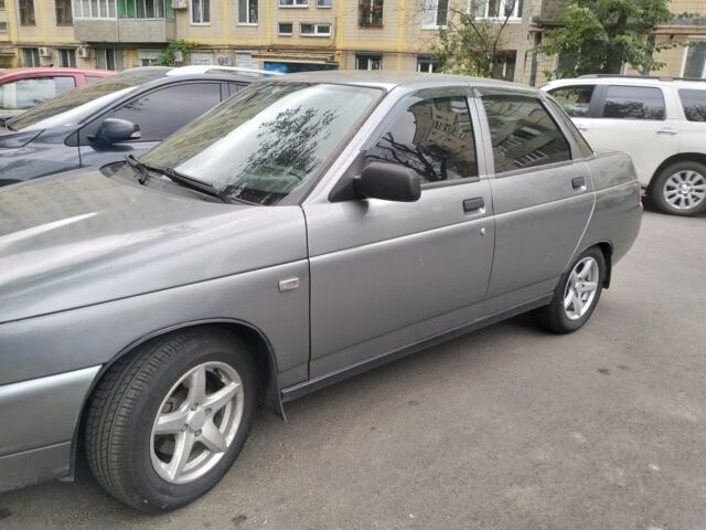 Серый ВАЗ 2110, объемом двигателя 1.6 л и пробегом 155 тыс. км за 2050 $, фото 1 на Automoto.ua