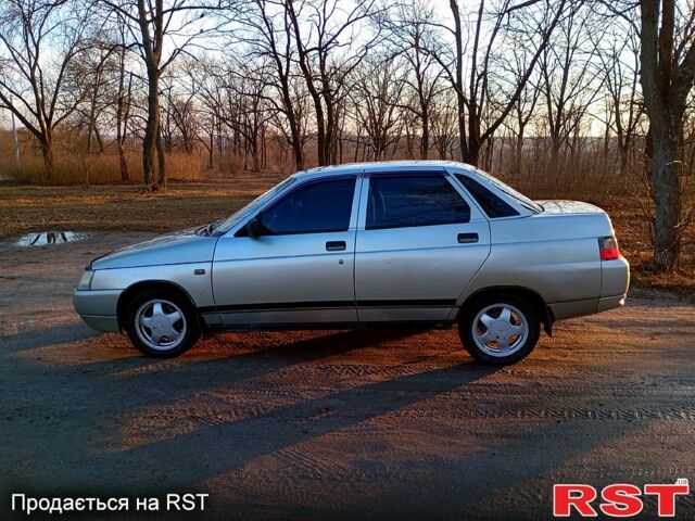 Серый ВАЗ 2110, объемом двигателя 1.6 л и пробегом 200 тыс. км за 2150 $, фото 1 на Automoto.ua