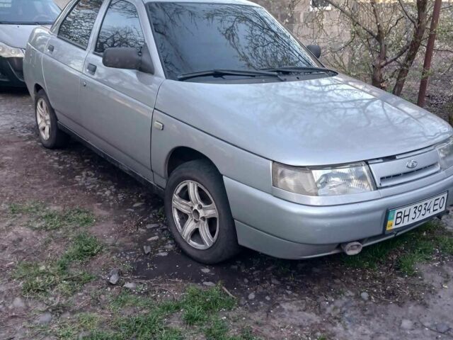 Серый ВАЗ 2110, объемом двигателя 1.6 л и пробегом 230 тыс. км за 900 $, фото 1 на Automoto.ua