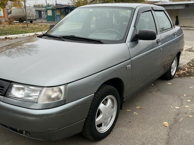 Серый ВАЗ 2110, объемом двигателя 1.6 л и пробегом 150 тыс. км за 1900 $, фото 1 на Automoto.ua