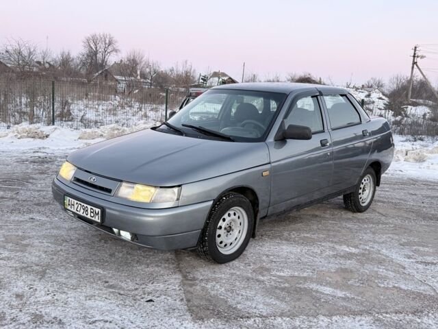 Серый ВАЗ 2110, объемом двигателя 1.6 л и пробегом 210 тыс. км за 2200 $, фото 1 на Automoto.ua