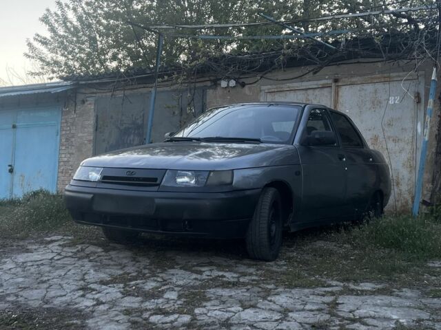 Серый ВАЗ 2110, объемом двигателя 1.6 л и пробегом 252 тыс. км за 1400 $, фото 1 на Automoto.ua