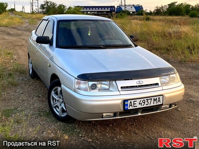 Серый ВАЗ 2110, объемом двигателя 1.6 л и пробегом 275 тыс. км за 2000 $, фото 1 на Automoto.ua