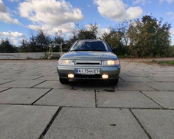 Серый ВАЗ 2110, объемом двигателя 1.6 л и пробегом 182 тыс. км за 3950 $, фото 1 на Automoto.ua