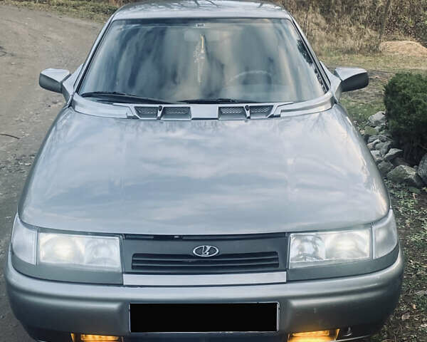 Серый ВАЗ 2110, объемом двигателя 1.6 л и пробегом 245 тыс. км за 3000 $, фото 1 на Automoto.ua