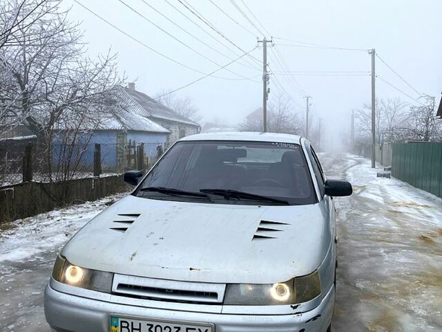 Серый ВАЗ 2110, объемом двигателя 1.6 л и пробегом 21300 тыс. км за 1200 $, фото 1 на Automoto.ua