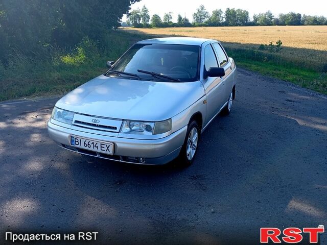 Серый ВАЗ 2110, объемом двигателя 1.6 л и пробегом 256 тыс. км за 1900 $, фото 1 на Automoto.ua
