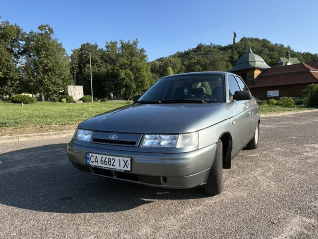 Серый ВАЗ 2110, объемом двигателя 1.6 л и пробегом 83 тыс. км за 3300 $, фото 1 на Automoto.ua