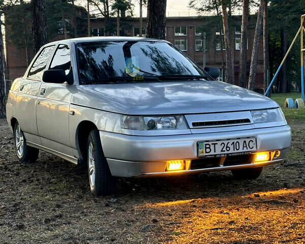 Серый ВАЗ 2110, объемом двигателя 1.6 л и пробегом 222 тыс. км за 1900 $, фото 1 на Automoto.ua