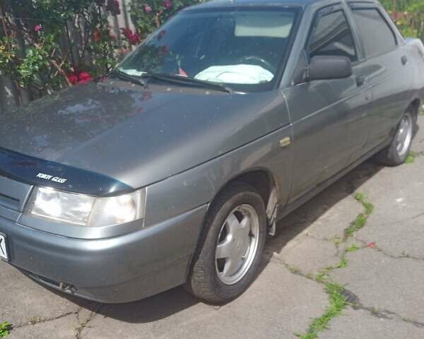 Серый ВАЗ 2110, объемом двигателя 1.6 л и пробегом 140 тыс. км за 1550 $, фото 1 на Automoto.ua