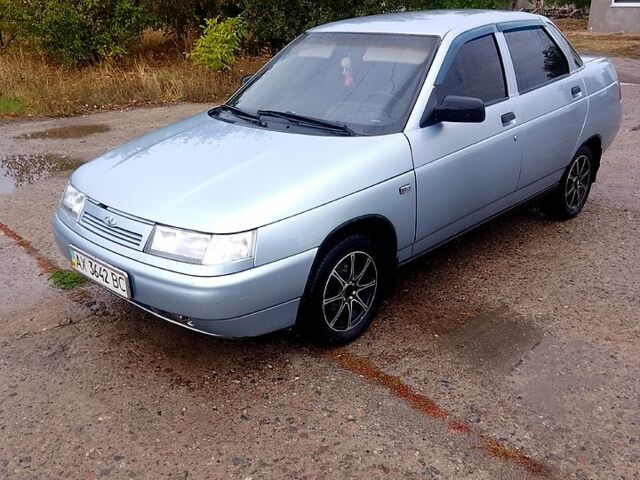 Серый ВАЗ 2110, объемом двигателя 1.5 л и пробегом 230 тыс. км за 1800 $, фото 1 на Automoto.ua