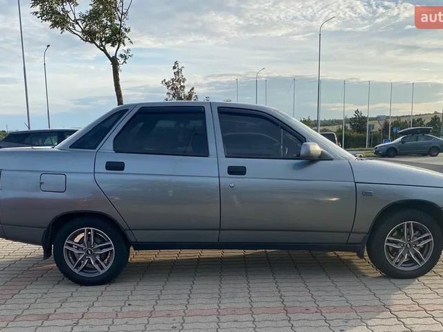 Серый ВАЗ 2110, объемом двигателя 0 л и пробегом 160 тыс. км за 2259 $, фото 1 на Automoto.ua