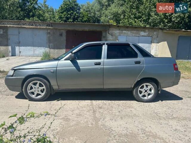 Серый ВАЗ 2110, объемом двигателя 1.6 л и пробегом 245 тыс. км за 2000 $, фото 1 на Automoto.ua
