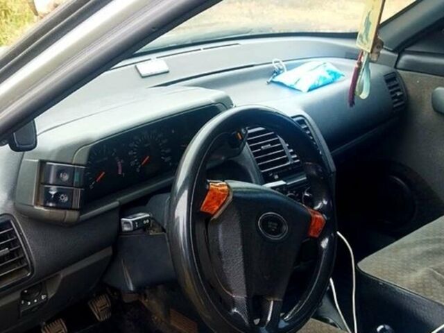 Серый ВАЗ 2110, объемом двигателя 1.6 л и пробегом 260 тыс. км за 2200 $, фото 1 на Automoto.ua