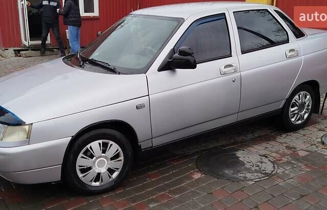 Серый ВАЗ 2110, объемом двигателя 1.6 л и пробегом 155 тыс. км за 2200 $, фото 1 на Automoto.ua