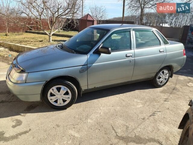 Серый ВАЗ 2110, объемом двигателя 1.6 л и пробегом 251 тыс. км за 1350 $, фото 1 на Automoto.ua