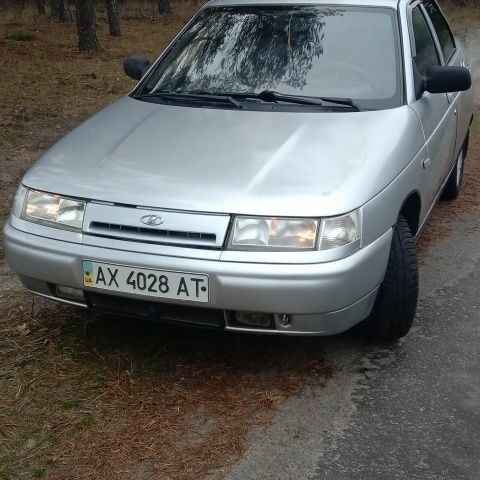 Серый ВАЗ 2110, объемом двигателя 0 л и пробегом 208 тыс. км за 2000 $, фото 1 на Automoto.ua